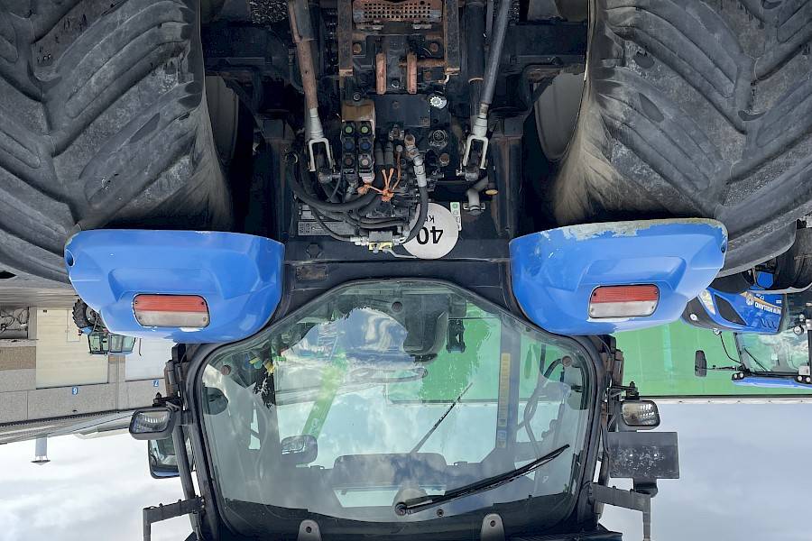 New Holland TS130A - ID028