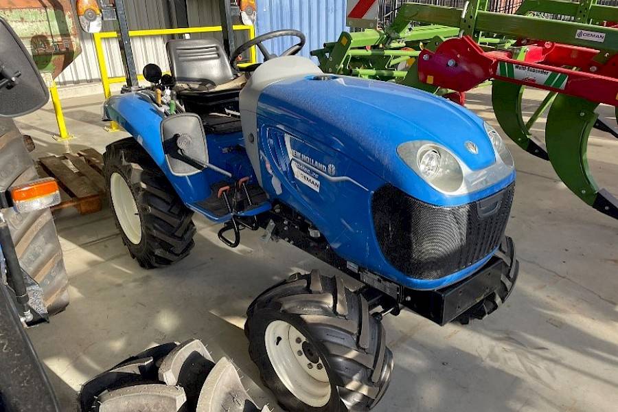 New Holland Boomer 25 - ID020